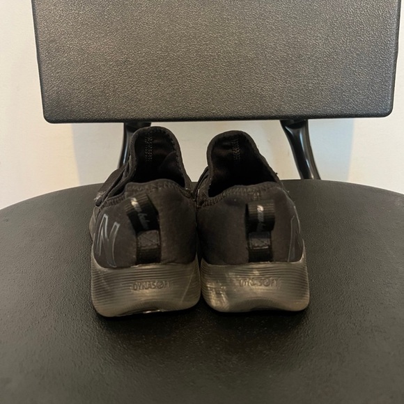 New Balance Black Athletic Shoes - Picture 4 of 4